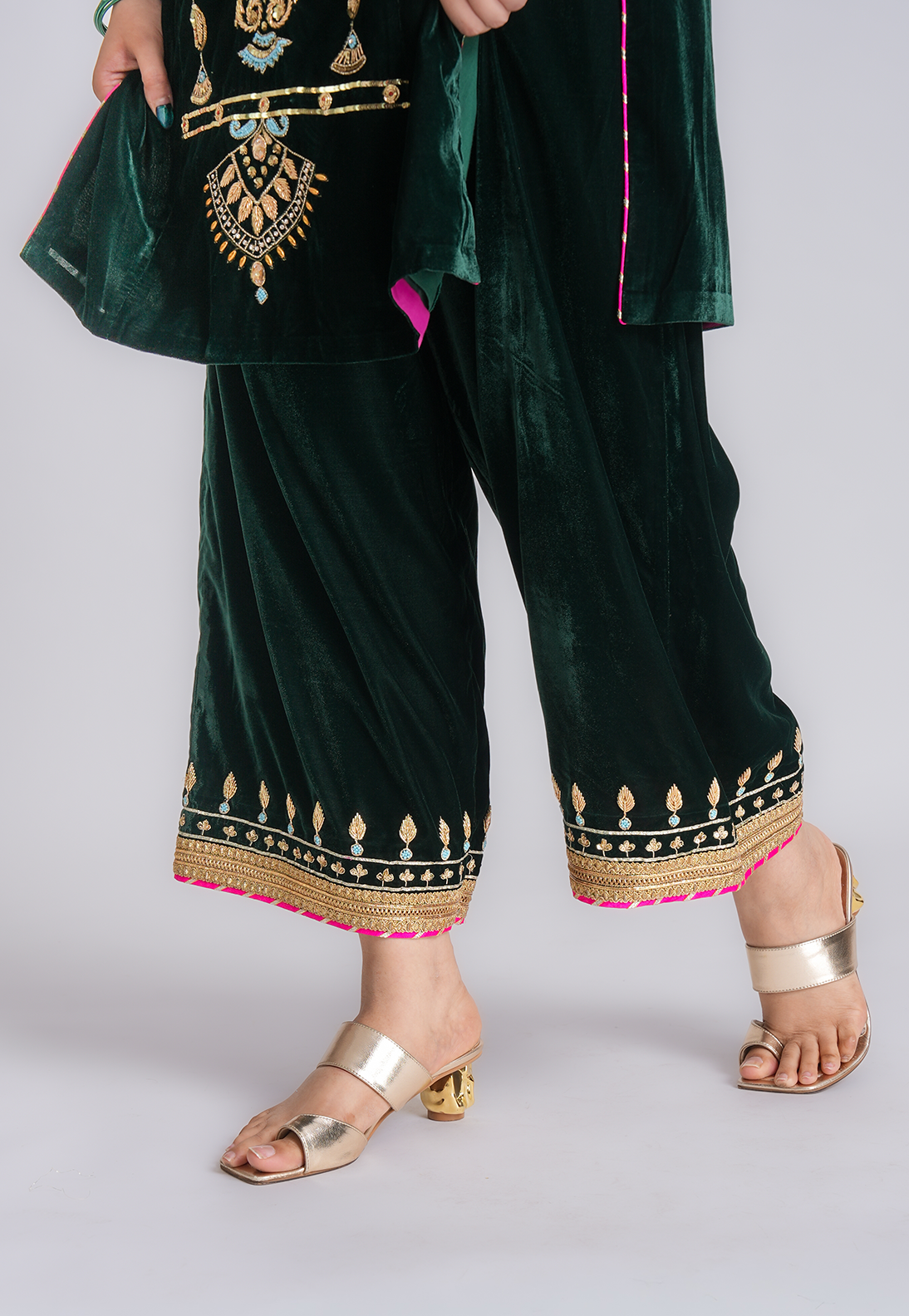 Mehru Emerald Velvet Set by Nobo | Luxury Velvet Wear – Label Nobo