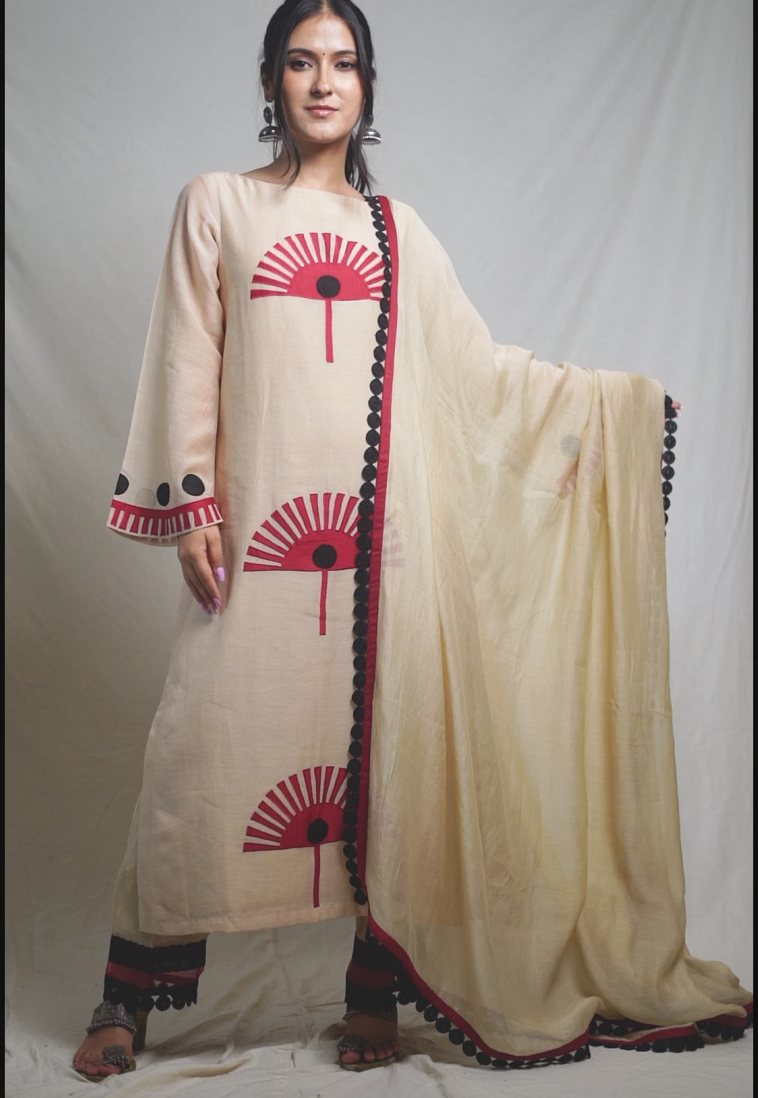 Khwabeeda Applique Set